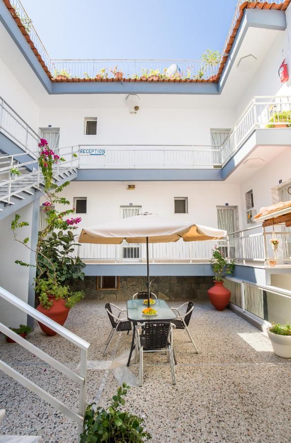 Haus Irene Hotel Potos Buitenkant foto