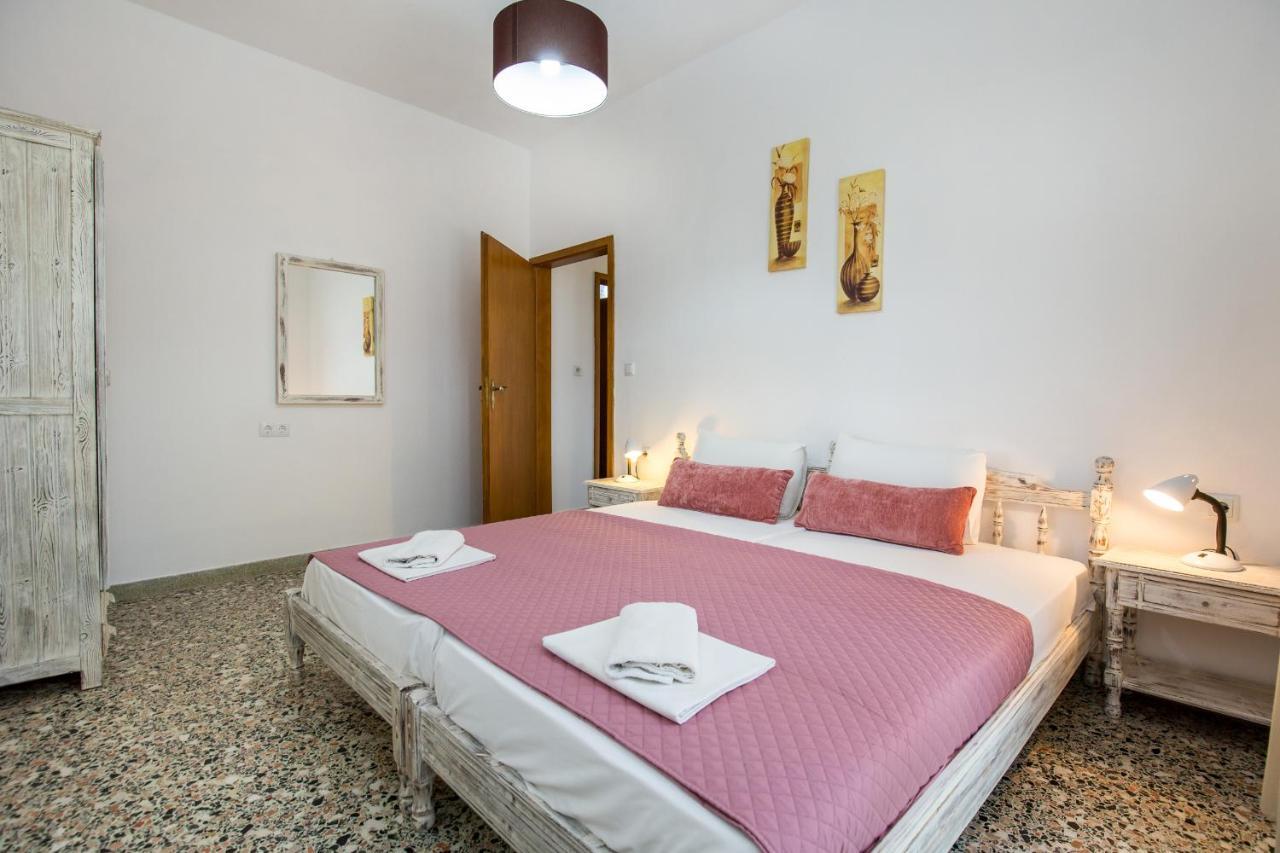 Haus Irene Hotel Potos Buitenkant foto